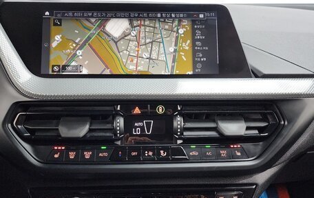 BMW 1 серия, 2022 год, 2 250 000 рублей, 14 фотография