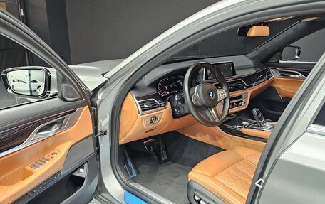 BMW 7 серия, 2021 год, 4 960 000 рублей, 18 фотография