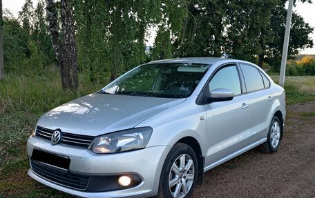 Volkswagen Polo VI (EU Market), 2013 год, 870 000 рублей, 1 фотография
