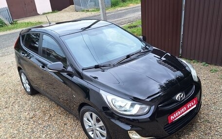 Hyundai Solaris II рестайлинг, 2012 год, 850 000 рублей, 20 фотография