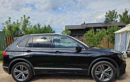Volkswagen Tiguan II, 2018 год, 2 700 000 рублей, 6 фотография