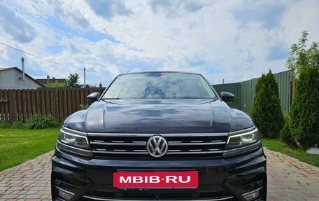 Volkswagen Tiguan II, 2018 год, 2 700 000 рублей, 8 фотография