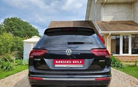 Volkswagen Tiguan II, 2018 год, 2 700 000 рублей, 10 фотография