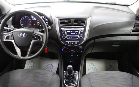 Hyundai Solaris II рестайлинг, 2016 год, 1 150 000 рублей, 14 фотография