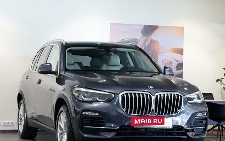 BMW X5, 2021 год, 6 290 000 рублей, 3 фотография
