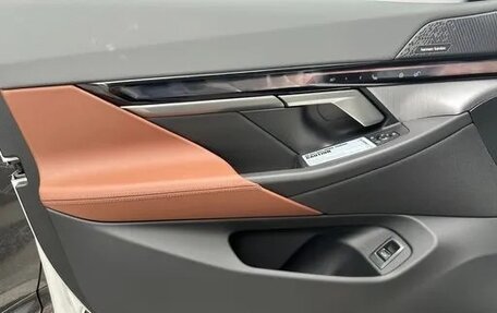BMW 5 серия, 2024 год, 6 700 000 рублей, 14 фотография