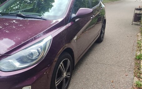 Hyundai Solaris II рестайлинг, 2012 год, 720 000 рублей, 3 фотография