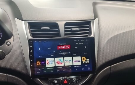 Hyundai Solaris II рестайлинг, 2012 год, 720 000 рублей, 16 фотография