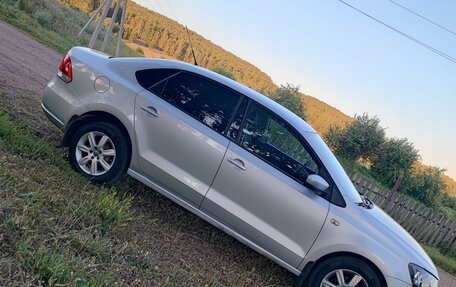 Volkswagen Polo VI (EU Market), 2013 год, 870 000 рублей, 4 фотография