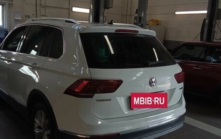 Volkswagen Tiguan II, 2018 год, 2 230 000 рублей, 4 фотография