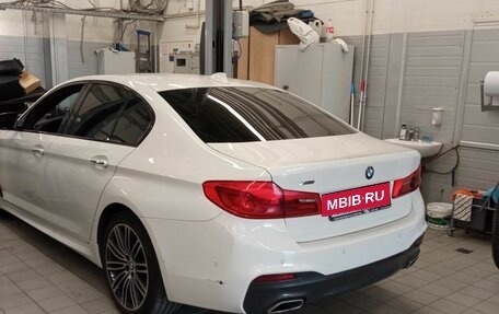 BMW 5 серия, 2018 год, 3 070 000 рублей, 4 фотография