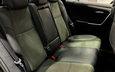 Toyota RAV4, 2025 год, 3 897 000 рублей, 16 фотография