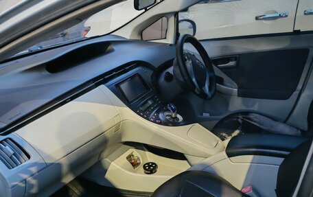 Toyota Prius, 2009 год, 800 000 рублей, 10 фотография