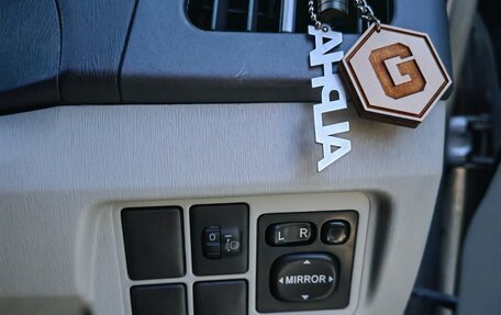 Toyota Prius, 2009 год, 800 000 рублей, 18 фотография