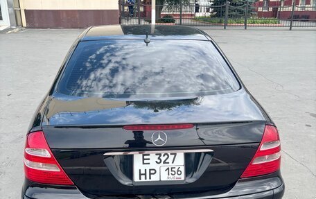 Mercedes-Benz E-Класс, 2003 год, 630 000 рублей, 11 фотография