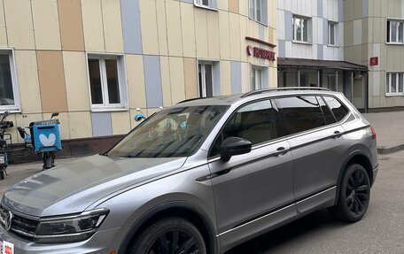 Volkswagen Tiguan II, 2020 год, 2 500 000 рублей, 4 фотография