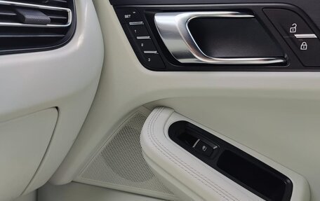 Porsche Macan I рестайлинг, 2022 год, 10 700 000 рублей, 15 фотография