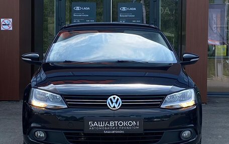 Volkswagen Jetta VI, 2012 год, 899 000 рублей, 2 фотография