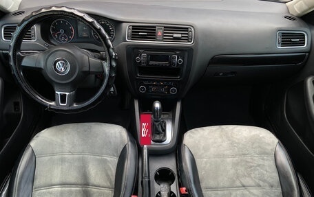 Volkswagen Jetta VI, 2012 год, 899 000 рублей, 9 фотография
