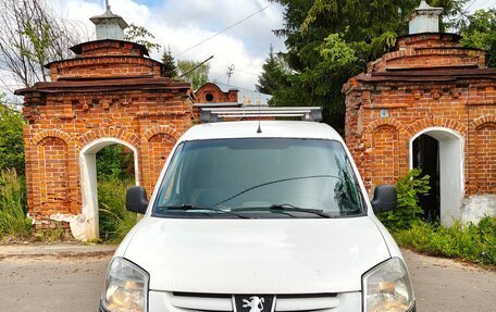 Peugeot Partner II рестайлинг 2, 2010 год, 440 000 рублей, 1 фотография