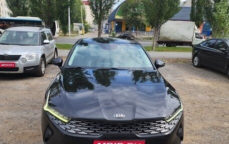 KIA K5, 2020 год, 2 250 000 рублей, 1 фотография