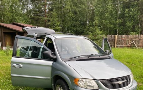 Chrysler Town & Country IV, 2001 год, 620 000 рублей, 14 фотография