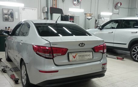 KIA Rio III рестайлинг, 2015 год, 840 000 рублей, 4 фотография