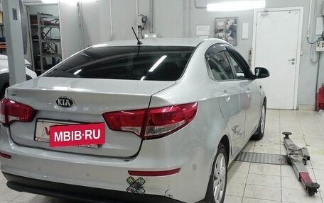 KIA Rio III рестайлинг, 2015 год, 840 000 рублей, 3 фотография
