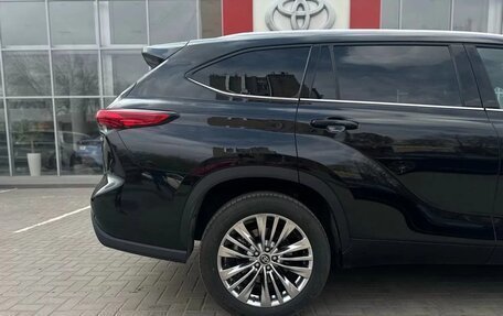 Toyota Highlander, 2025 год, 5 900 000 рублей, 6 фотография