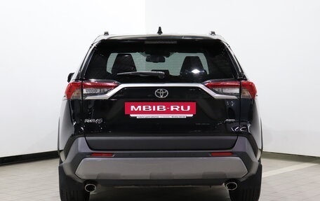 Toyota RAV4, 2020 год, 3 350 000 рублей, 6 фотография