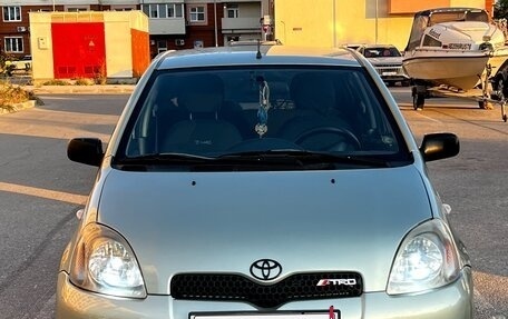 Toyota Yaris I рестайлинг, 2002 год, 449 000 рублей, 11 фотография