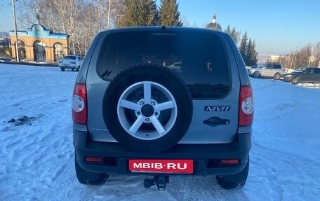 Chevrolet Niva I рестайлинг, 2017 год, 550 000 рублей, 4 фотография