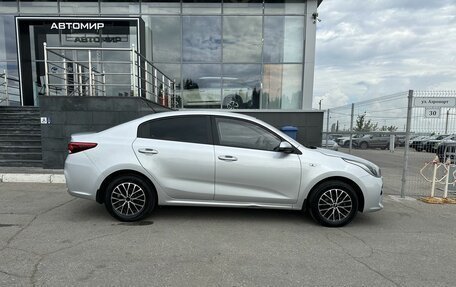KIA Rio IV, 2018 год, 1 390 000 рублей, 4 фотография