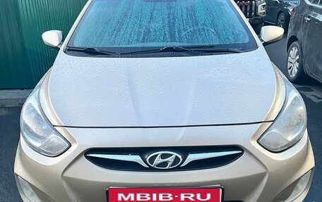 Hyundai Solaris II рестайлинг, 2011 год, 667 000 рублей, 2 фотография