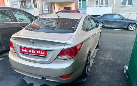 Hyundai Solaris II рестайлинг, 2011 год, 667 000 рублей, 4 фотография
