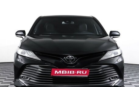 Toyota Camry, 2018 год, 2 100 000 рублей, 2 фотография