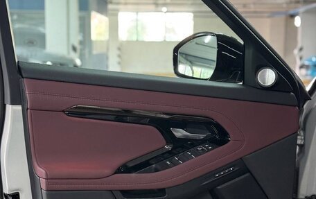 Land Rover Range Rover Evoque II, 2024 год, 6 700 000 рублей, 14 фотография