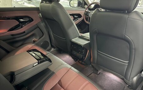 Land Rover Range Rover Evoque II, 2024 год, 6 700 000 рублей, 30 фотография