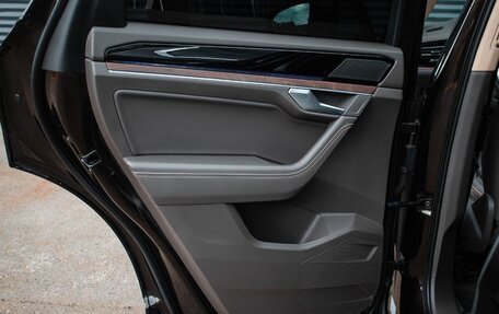 Volkswagen Touareg III, 2019 год, 5 500 000 рублей, 14 фотография