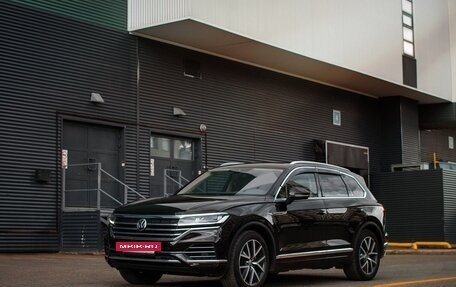 Volkswagen Touareg III, 2019 год, 5 500 000 рублей, 2 фотография