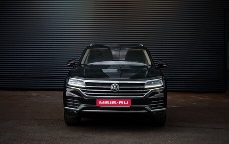 Volkswagen Touareg III, 2019 год, 5 500 000 рублей, 8 фотография