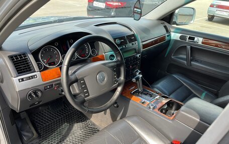 Volkswagen Touareg III, 2006 год, 980 000 рублей, 10 фотография