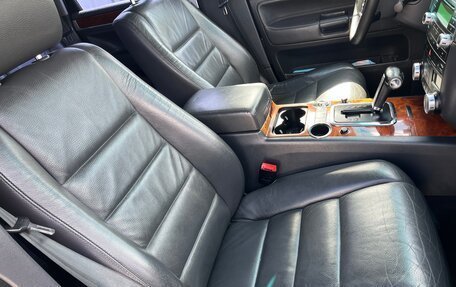 Volkswagen Touareg III, 2006 год, 980 000 рублей, 16 фотография