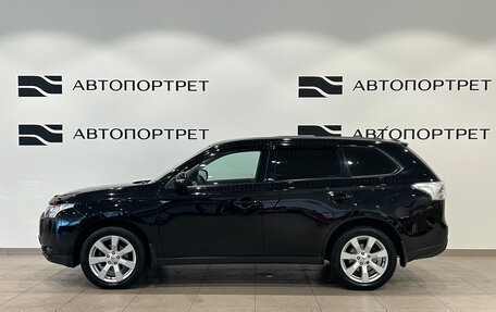 Mitsubishi Outlander III рестайлинг 3, 2013 год, 1 199 000 рублей, 4 фотография