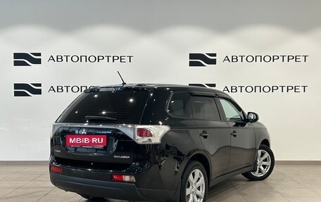 Mitsubishi Outlander III рестайлинг 3, 2013 год, 1 199 000 рублей, 7 фотография