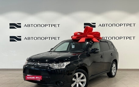 Mitsubishi Outlander III рестайлинг 3, 2013 год, 1 199 000 рублей, 3 фотография