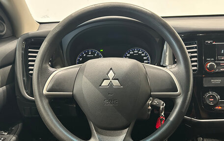 Mitsubishi Outlander III рестайлинг 3, 2013 год, 1 199 000 рублей, 20 фотография