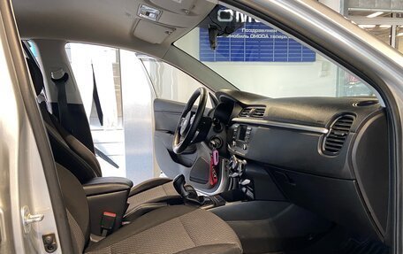 KIA Rio IV, 2018 год, 1 500 000 рублей, 9 фотография