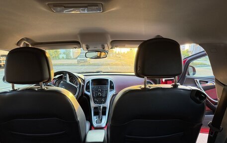 Opel Astra J, 2013 год, 910 000 рублей, 9 фотография