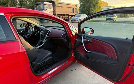 Opel Astra J, 2013 год, 910 000 рублей, 8 фотография